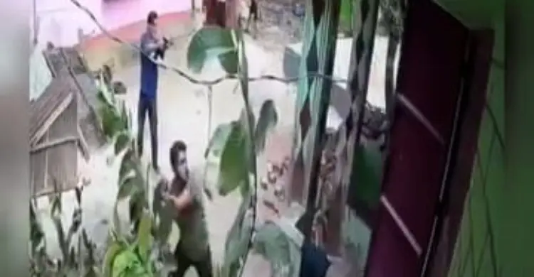 নোয়াখালীতে জমি বিরোধে পিস্তল নিয়ে হামলা, গ্রেফতার ৩