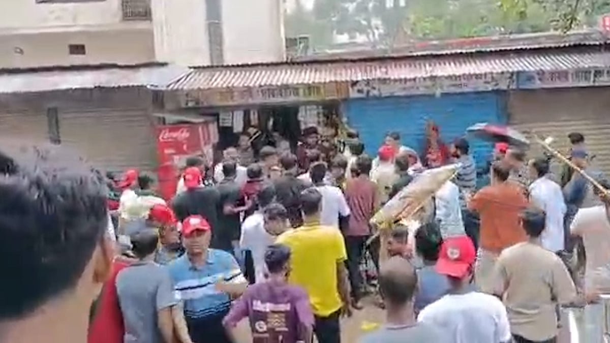 বিএনপির প্রতিষ্ঠাবার্ষিকীর কর্মসূচিতে দুই পক্ষের সংঘর্ষ, আহত ১০