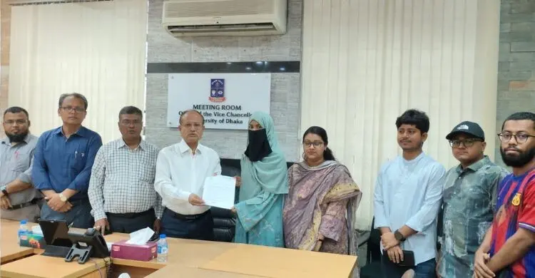 ঢাবির দুই লাইব্রেরিতে পড়াশোনার নিরাপদ পরিবেশ নিশ্চিতের দাবি ডাকসুর