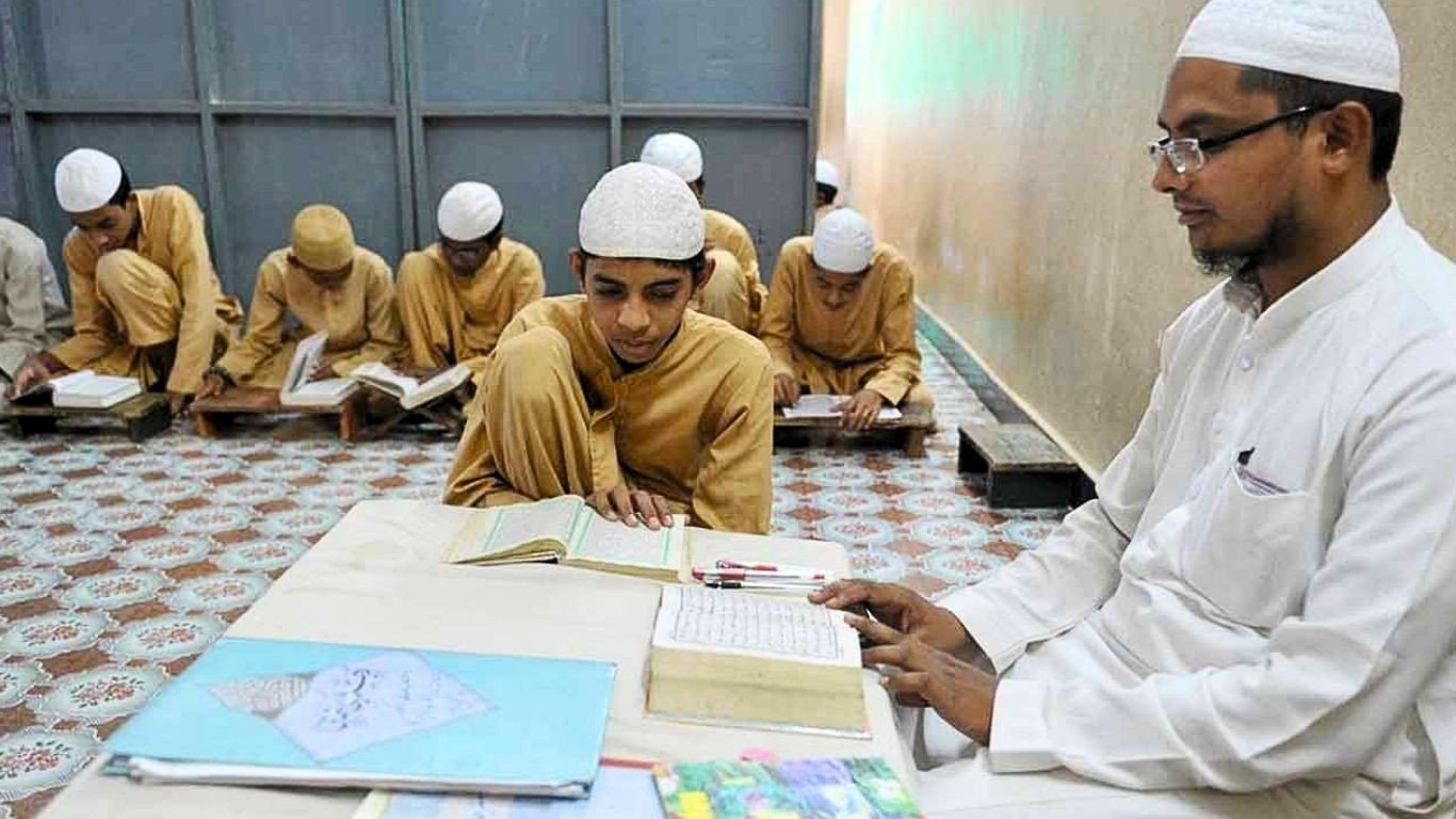 ভারতের পশ্চিমবঙ্গে ২৫২ মাদ্রাসা বন্ধের নির্দেশ