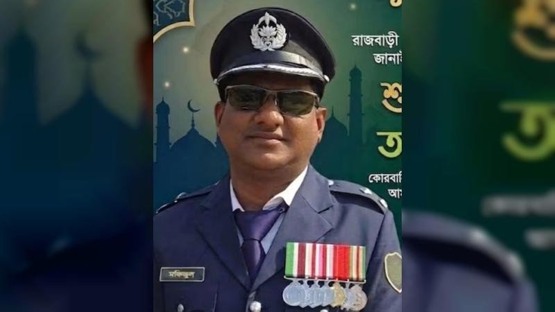 সাহসিকতায় রাষ্ট্রপতি পদক পাচ্ছেন রাজবাড়ীর ডিবির ওসি মফিজুল