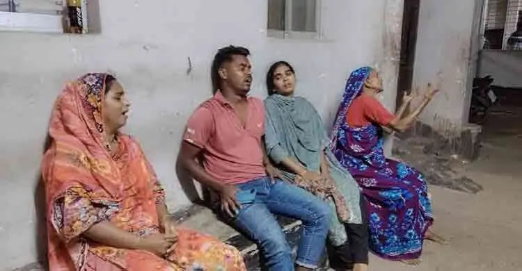 গাজীপুরে জামাইয়ের কুড়ালের কোপে শ্বশুর নিহত