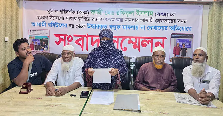 উদ্ধার হওয়া অস্ত্র মামলায় না দেখানোর অভিযোগ