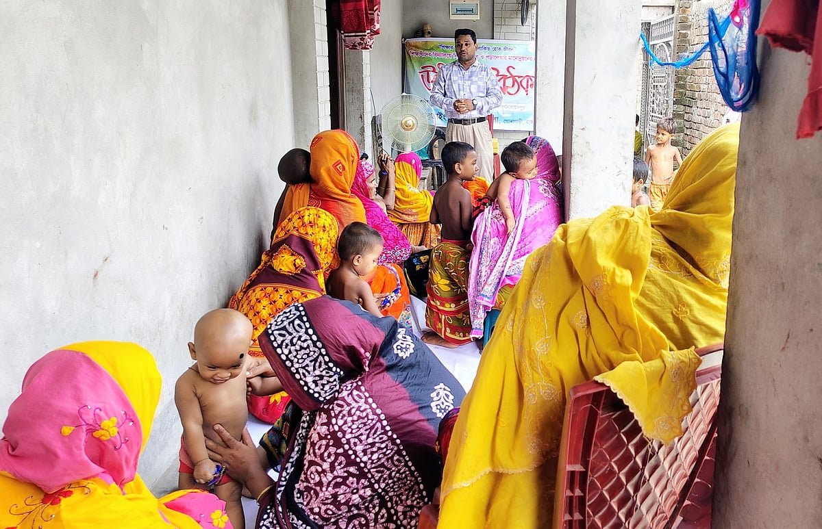শিক্ষার মানোন্নয়নে বাবুডাইং আলোর পাঠশালার উঠান বৈঠক অনুষ্ঠিত