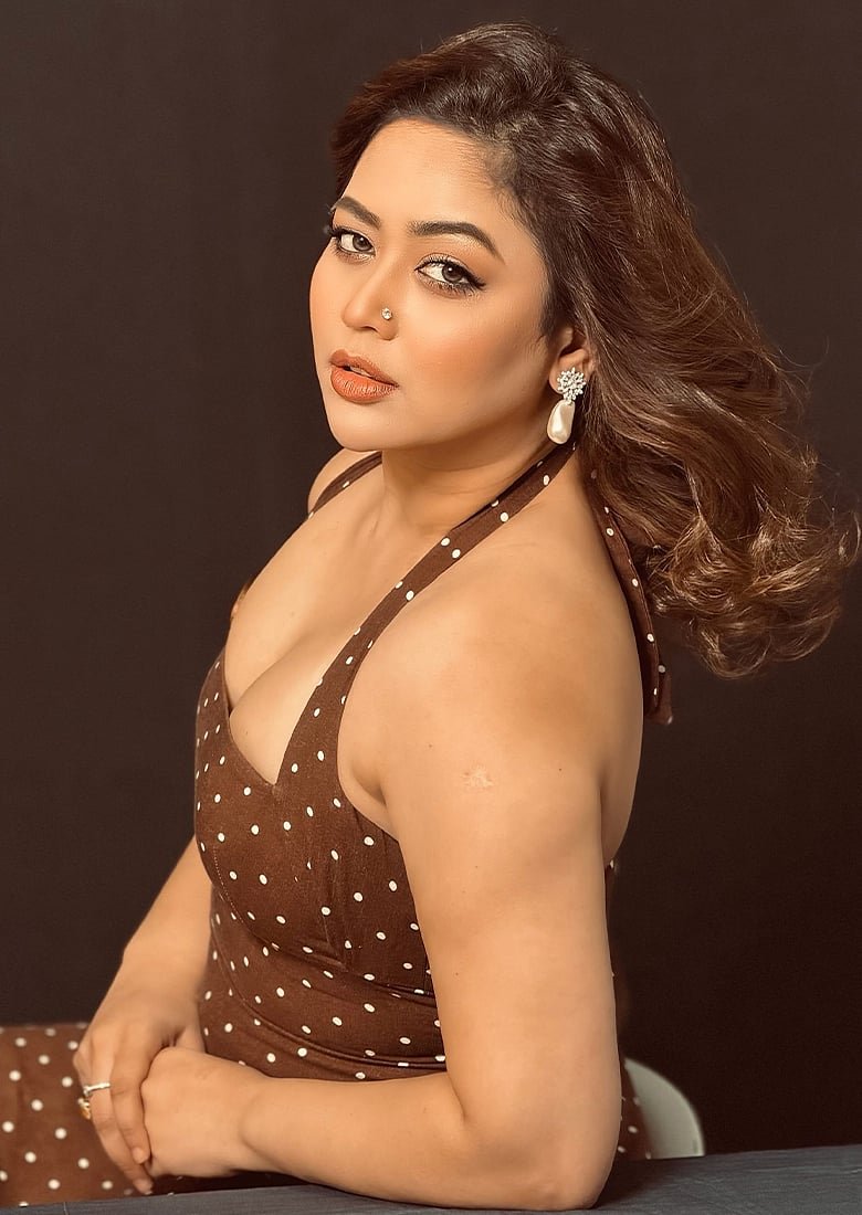 ওল্ড মেলোডি, ভিনটেজ ড্রিম আর একটুখানি নস্টালজিয়ায় ভাবনার পোলকা ডট ম্যাজিক