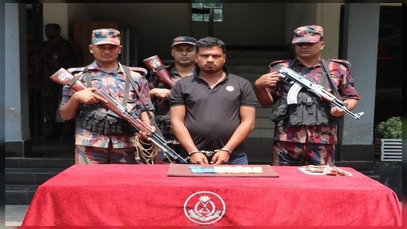 যশোরে ৪ হাজার পিস ইয়াবাসহ যুবক আটক