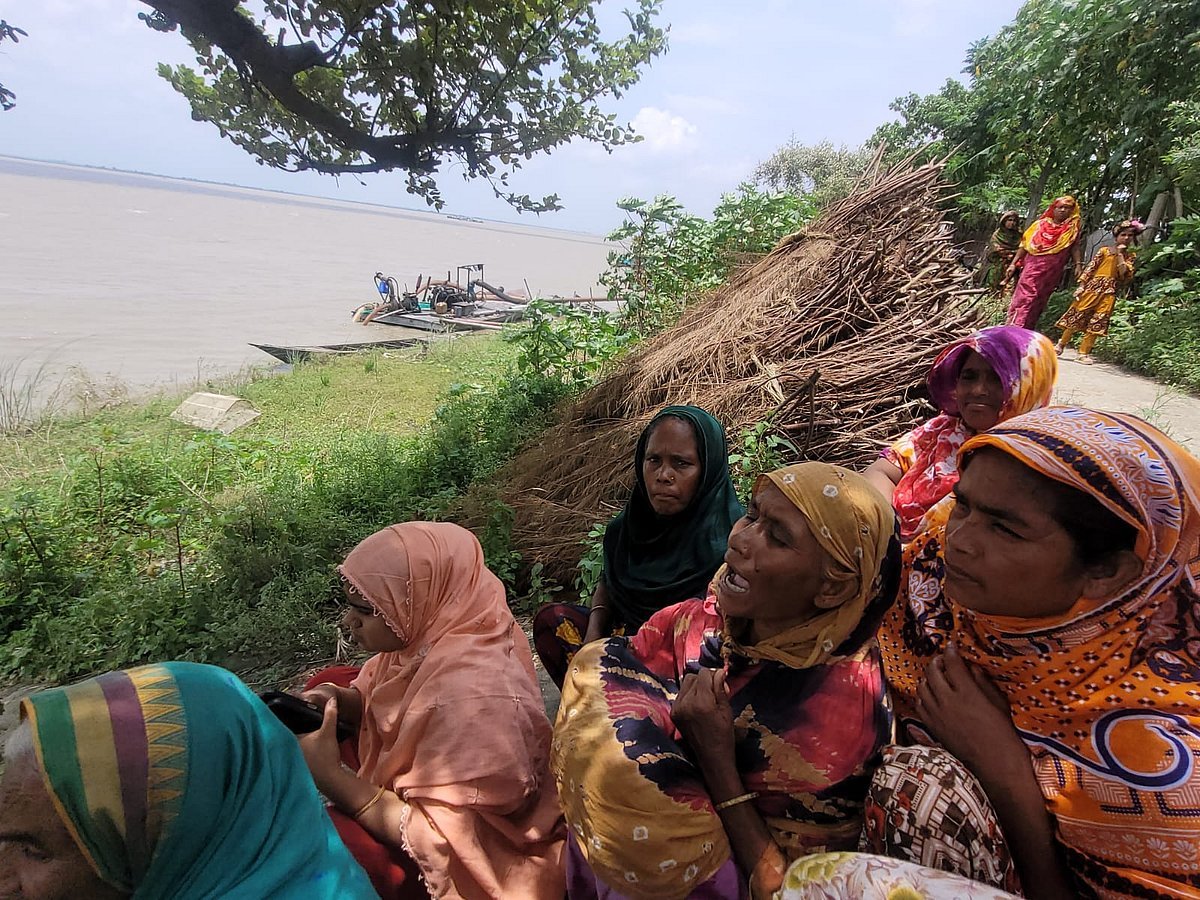 ছেলের লাশ ভেসে উঠল বাড়ির পাশে, বাবার লাশ মিলল ১৫ কিলোমিটার দূরে