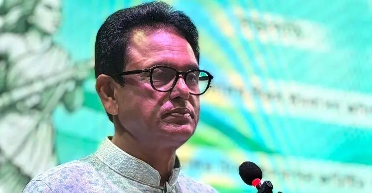 স্কুলের ছাত্রীদের ‘পিংক সাইকেল’ দেওয়া হবে: শিক্ষামন্ত্রী