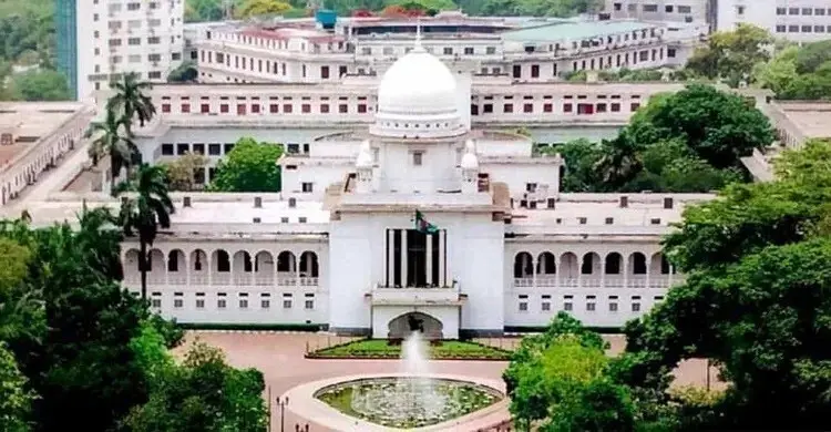 অনিবন্ধিত বেসরকারি প্রাথমিক বিদ্যালয়ের বিরুদ্ধে ব্যবস্থা নিতে রুল