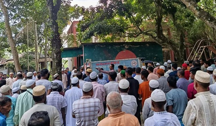 চোখের চিকিৎসার জন্য ঢাকায় গিয়ে লাশ হয়ে বগুড়ায় ফিরলেন রনজিলা 