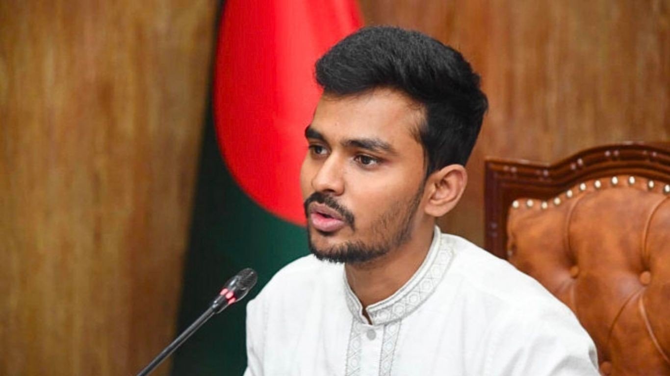 আসিফ মাহমুদের দায়িত্বকালের নিয়োগ-বদলির নথি চেয়েছে দুদক