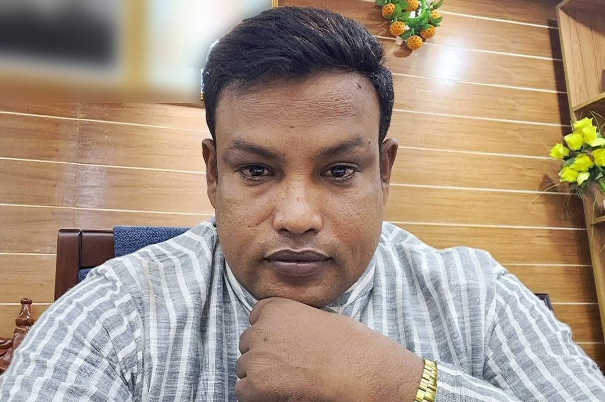 পুলিশ দেখে ছাদ দিয়ে পালাতে গিয়ে কার্যক্রম নিষিদ্ধ আওয়ামী লীগ নেতা আহত
