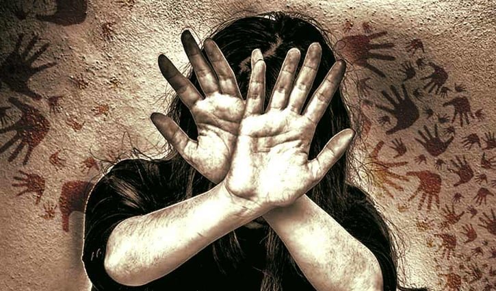 সাভারে তরুণীকে ধর্ষণ মামলায় গৃহবধূ গ্রেপ্তার