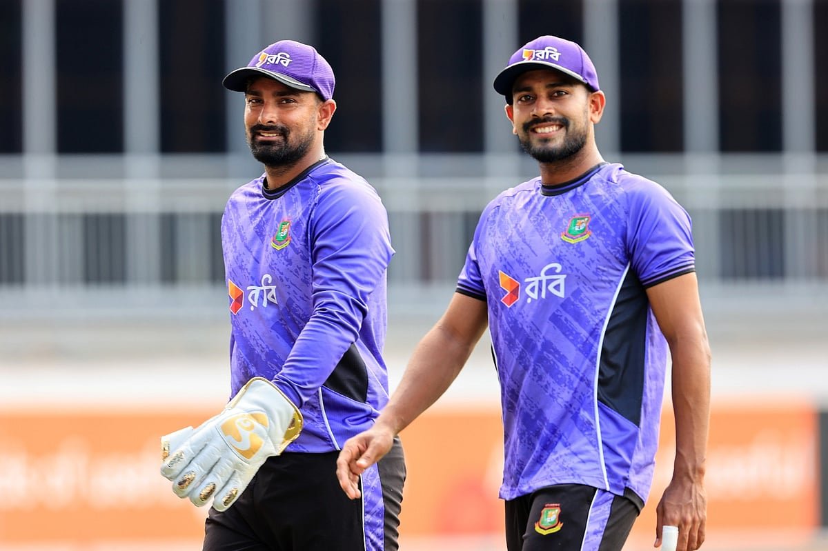 টস হেরে ফিল্ডিংয়ে বাংলাদেশ