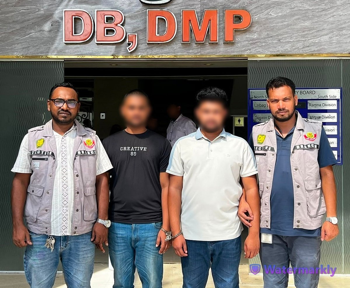 ফেসবুকে অস্ত্র বিক্রির বিজ্ঞাপন, অগ্রিম টাকা নিয়ে যোগাযোগ বন্ধ করে দিতেন