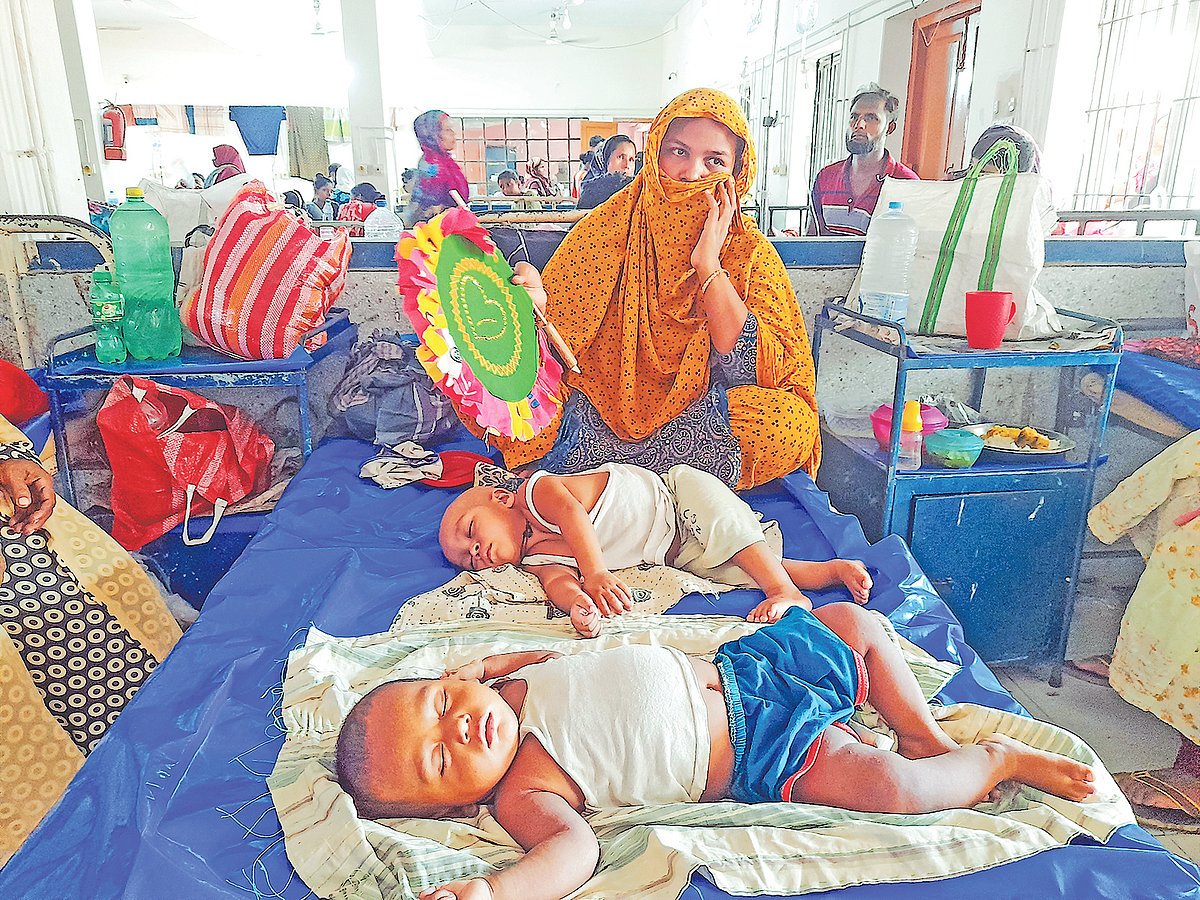 কোথাও অস্ত্রোপচারের শুরুতে লোডশেডিং, কোথাও বন্ধ নেবুলাইজার–প্যাথলজি পরীক্ষা