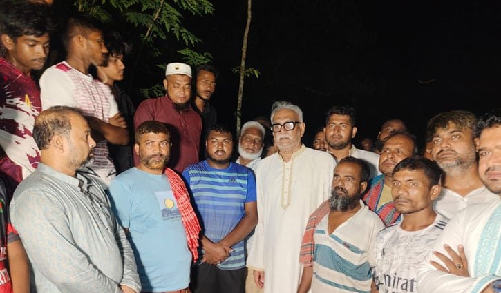 দেশে ফিরলেন বিএসএফের হাতে আটক ৫ বাংলাদেশি 