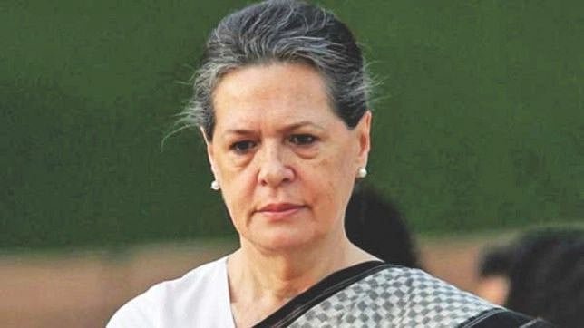 সোনিয়ার নাগরিকত্ব মামলা আবার শুরুর নির্দেশ, শাসক দলের হাতে ‘নতুন অস্ত্র’