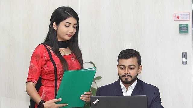 ইউনাইটেড কমার্শিয়াল ব্যাংকে চাকরি, পদায়ন চট্টগ্রাম-ঢাকা-সিলেটে, আবেদন ৮ সেপ্টেম্বরের মধ্যে