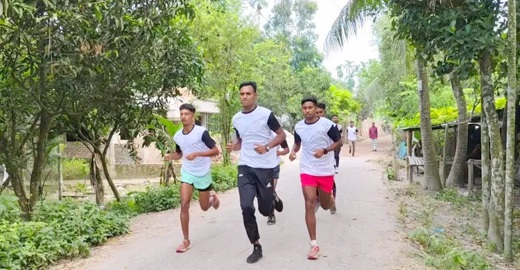 ঈদে মিলাদুন্নবী (সা.) উপলক্ষে ম্যারাথন দৌড় প্রতিযোগিতা