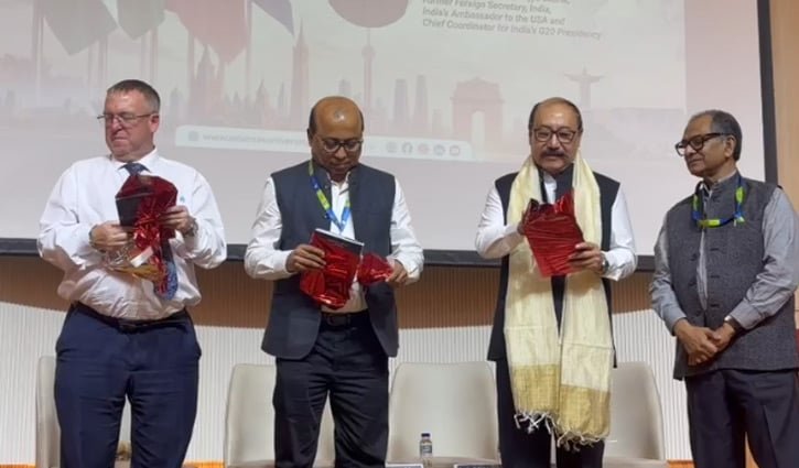শেখ হাসিনা যা বলছেন তার সঙ্গে ভারতের কোনো সম্পর্ক নেই: হর্ষবর্ধন শ্রিংলা