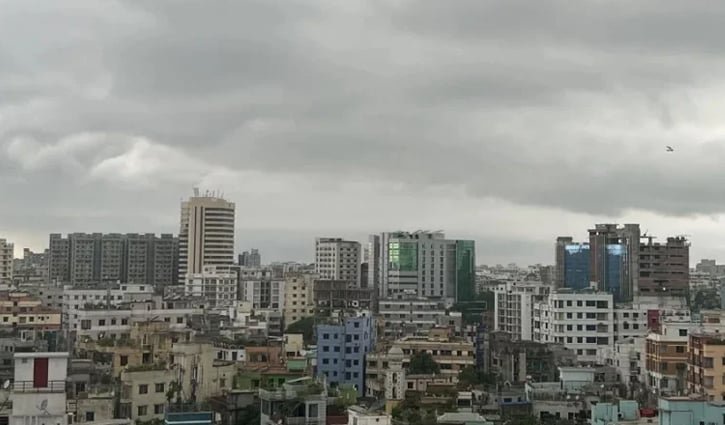 ঢাকায় মেঘলা আকাশ, বজ্রসহ বৃষ্টির পূর্বাভাস