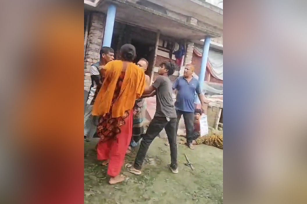 সম্পত্তি নিয়ে বিরোধে বাবার লাশ রেখে দুই ভাইয়ের মারামারি