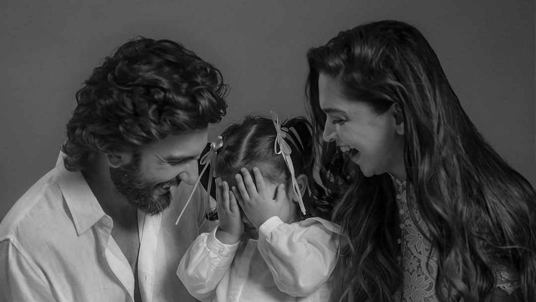 দ্বিতীয় সন্তানের মা–বাবা হলেন দীপিকা–রণবীর