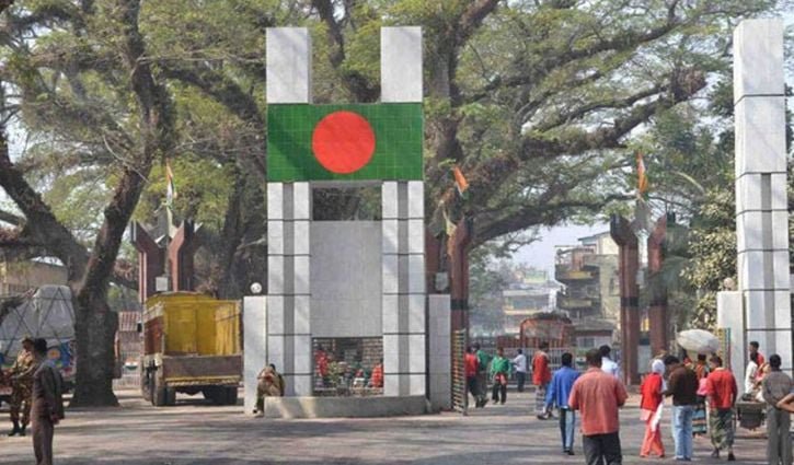 বেনাপোল চেকপোস্ট দিয়ে দেশে ফিরল ৪৭ বাংলাদেশি নারী-পুরুষ