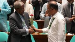 তিনটি ব্যালট বাক্স, দুই জন প্রার্থী ও একটি লাল গোলাপ- যেমন ছিল রাষ্ট্রপতি নির্বাচনে ভোটের চিত্র