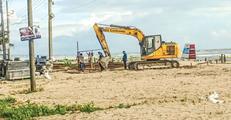 সৈকতের বালিয়াড়ি নষ্ট করে সড়ক নির্মাণ, কাজ বন্ধ চায় বিআইপি