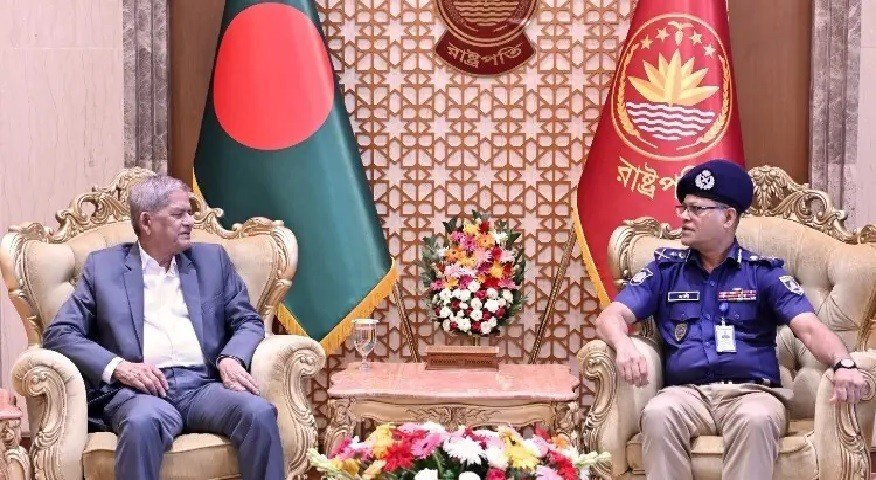 সততা ও পেশাদারিত্বের সঙ্গে দায়িত্ব পালনে পুলিশকে রাষ্ট্রপতির আহ্বান