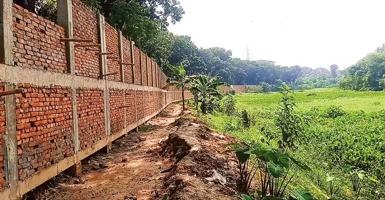ভৈরব নদের জায়গা দখলের অভিযোগ কৃষি গবেষণা কেন্দ্রের বিরুদ্ধে