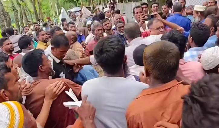 কুড়িগ্রামে ইউরিয়া সার বিতরণে হট্টগোল