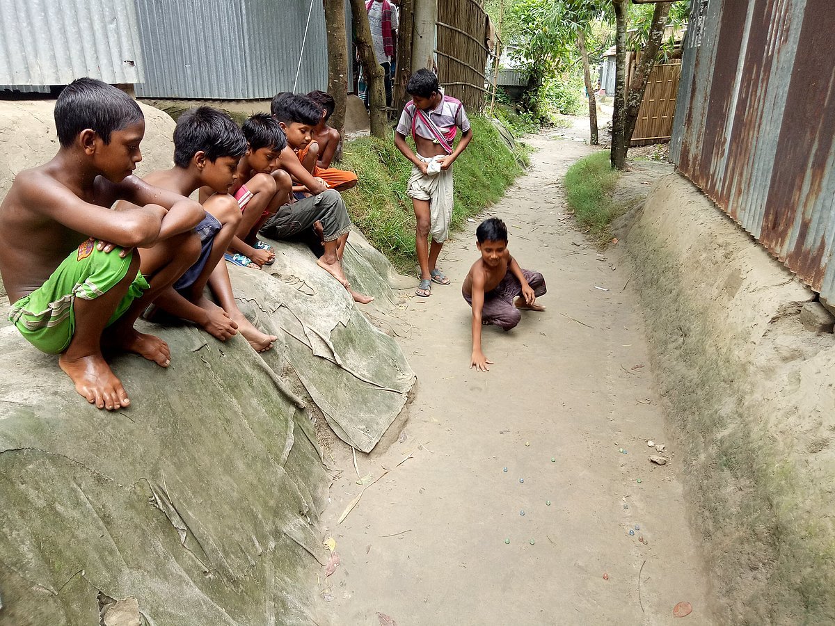 দুরন্ত শৈশবের দিনগুলো