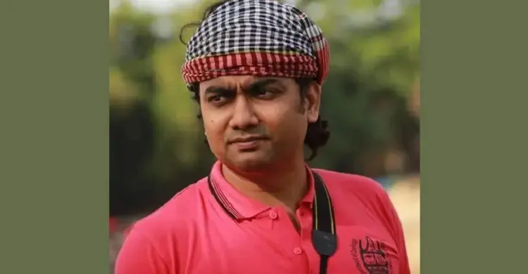 জুলাই গণঅভ্যুত্থান নিয়ে বিতর্কিত পোস্ট, চবি শিক্ষক বরখাস্ত
