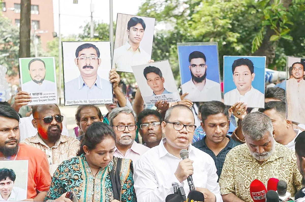 সরকারের ছয় মাস: তিন ‘ফল্ট লাইন’ যে ঝুঁকি তৈরি করছে