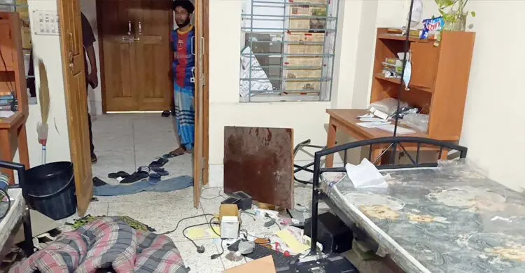 তোলারাম কলেজ ছাত্রাবাসে ছাত্রদলের বিরুদ্ধে ভাঙচুর-লুটপাটের অভিযোগ