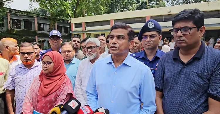 ১২০০ টাকার সার রাতের আঁধারে ১৮০০: পানিসম্পদ প্রতিমন্ত্রী