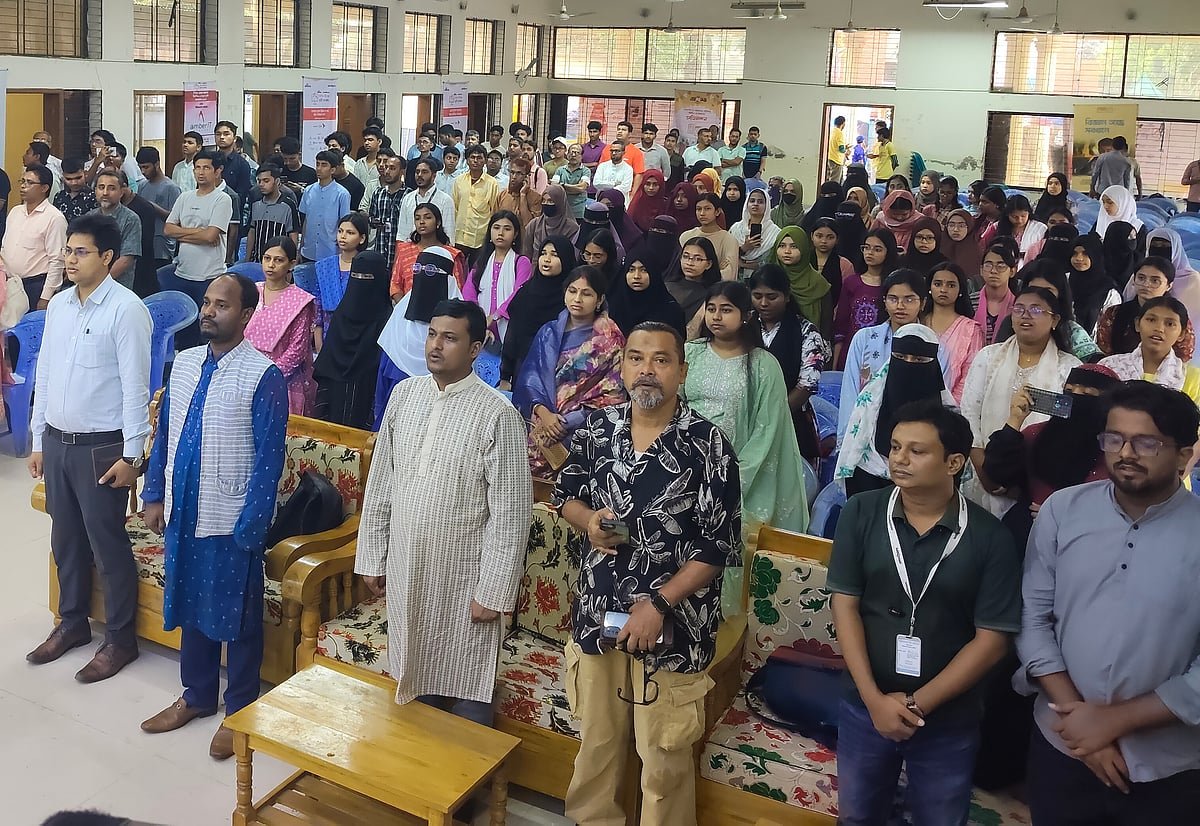 তিন জেলায় কৃতী শিক্ষার্থীদের সংবর্ধনা