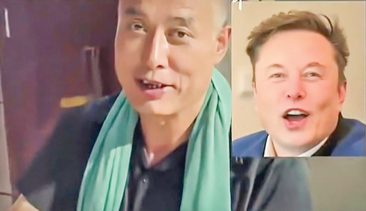 চীনে রেস্তোরাঁয় রাঁধুনি এ কোন ‘ইলন মাস্ক’