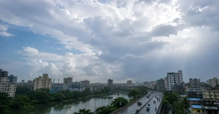 দুপুর পর্যন্ত ঢাকার আবহাওয়া যেমন থাকবে