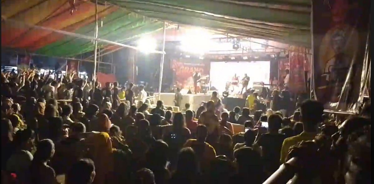 গোপালগঞ্জে কনসার্টে শেখ হাসিনার পক্ষে স্লোগান, সন্ত্রাসবিরোধী আইনে আয়োজক গ্রেপ্তার