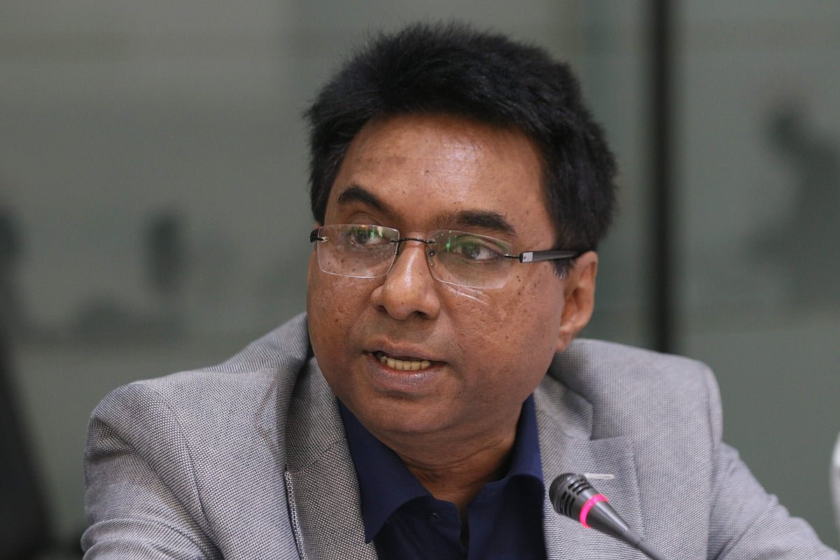 জ্বালানি তেলের মূল্যবৃদ্ধি: কে বহন করবে এই বোঝা