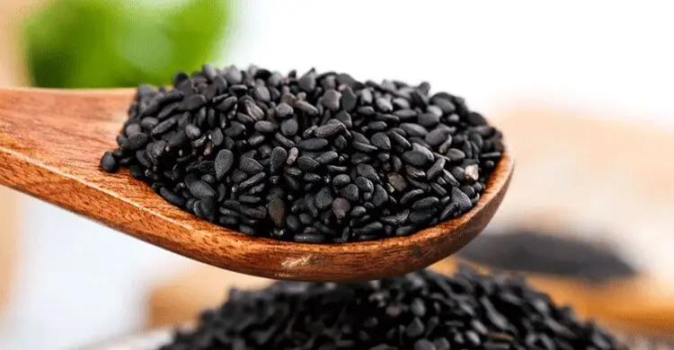 কালো তিল খেলে শরীরে কী হয়, জানলে আজই খাবেন