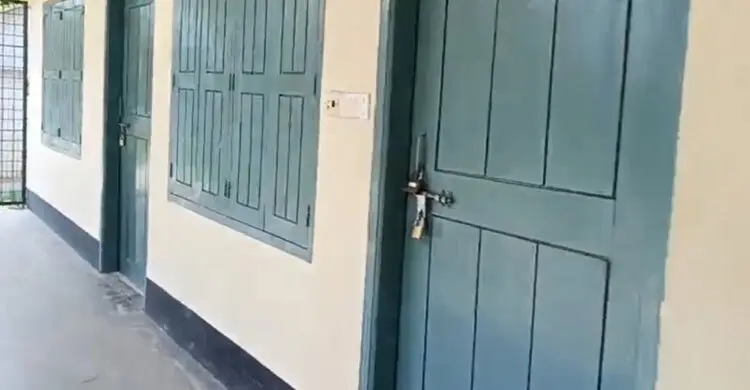 চেয়ারম্যান-সদস্য দ্বন্দ্বে ইউপি কার্যালয়ে তালা