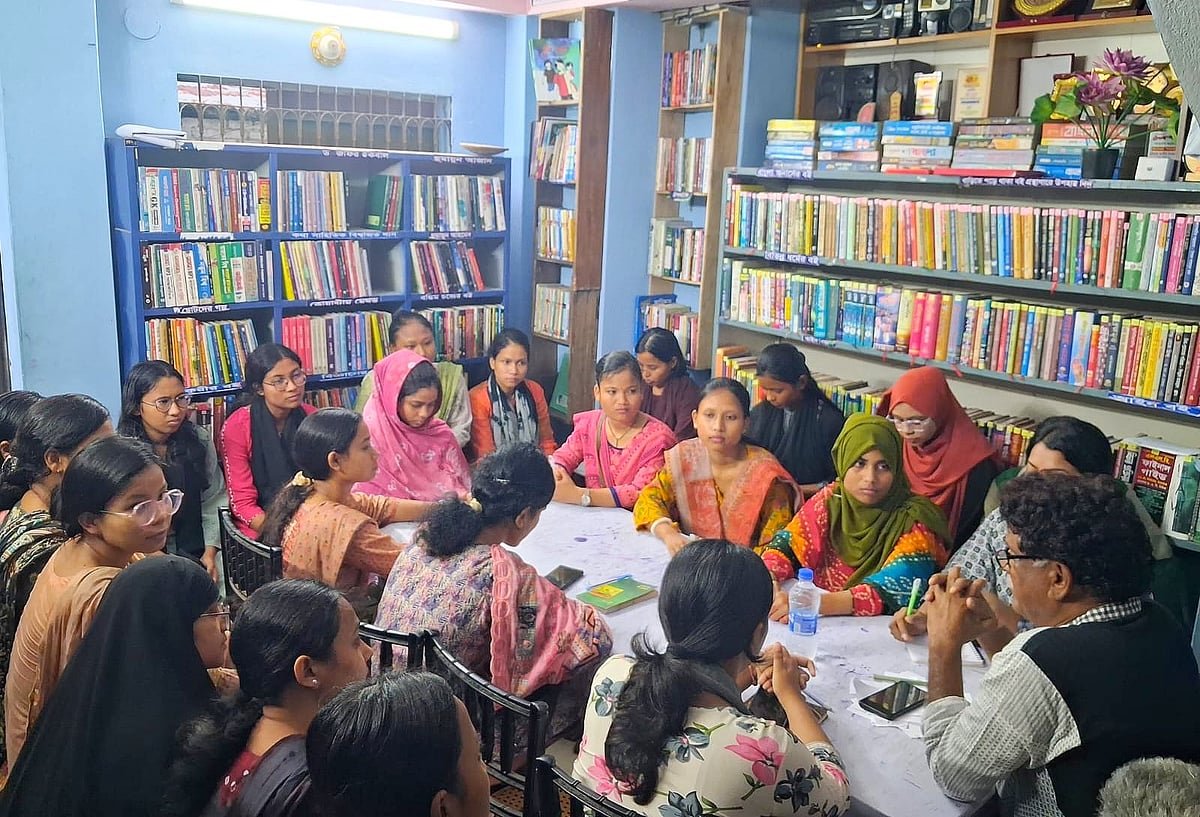রবীন্দ্র অনুষঙ্গ ও এক কাপ চা