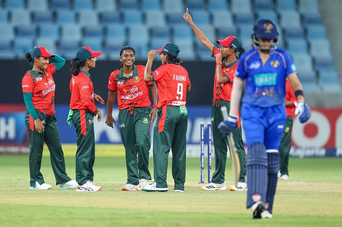 বাজে ব্যাটিং, তবু বড় জয়ে সেমিফাইনালে বাংলাদেশ
