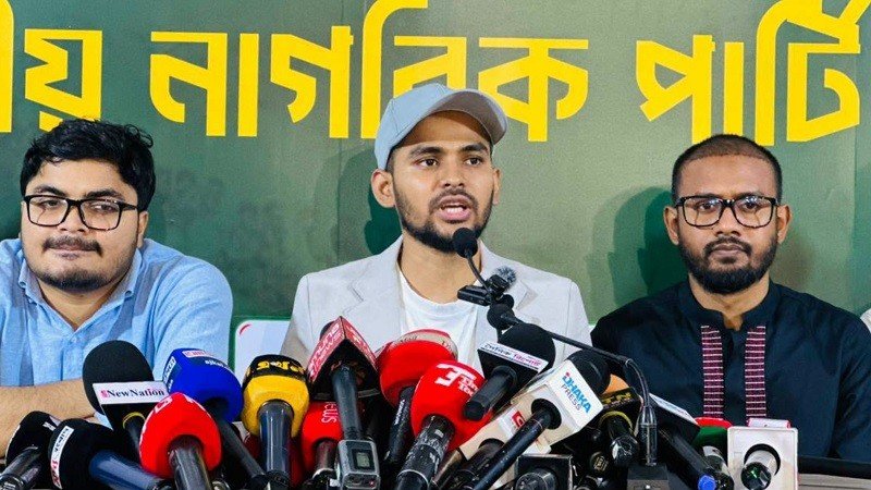 এবার দুদকের বিরুদ্ধেই মামলার হুমকি আসিফ মাহমুদের