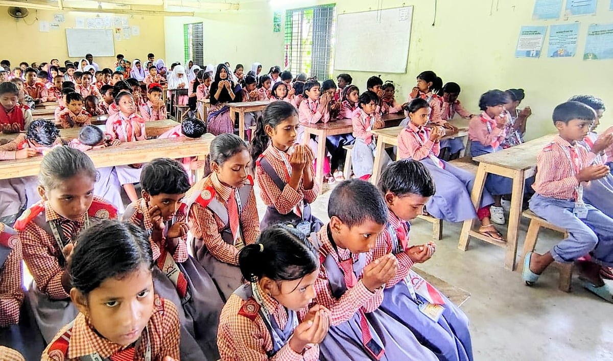 আলোর পাঠশালায় পবিত্র ঈদে মিলাদুন্নবী (সা.) উদ্‌যাপিত